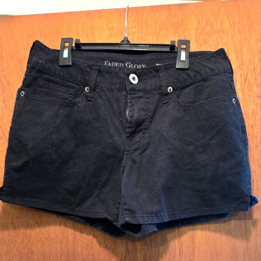 Faded Glory NWT Women's Black denim Shorts Sz4 - Picture 1 of 6